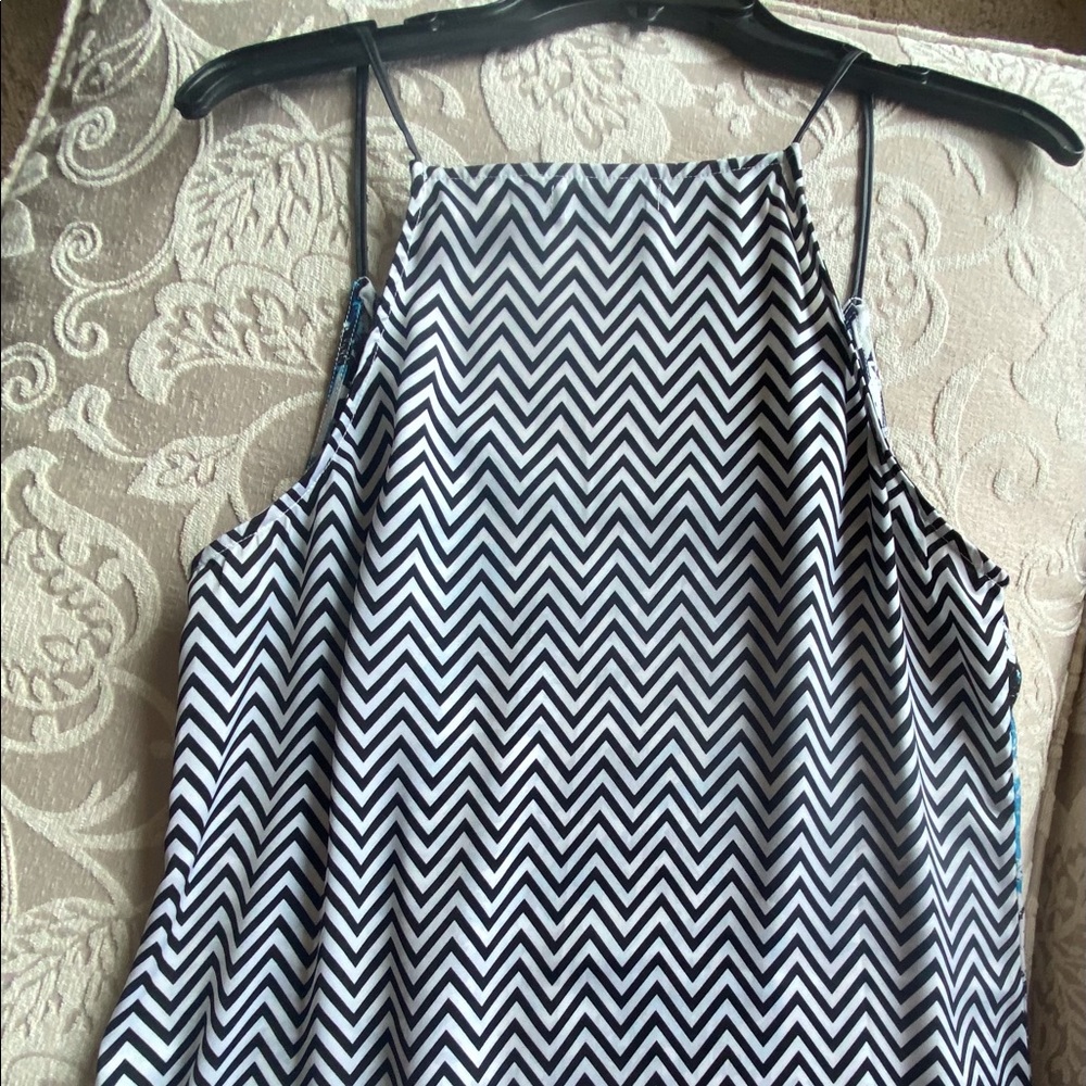 Tank top - Picture 10 of 10